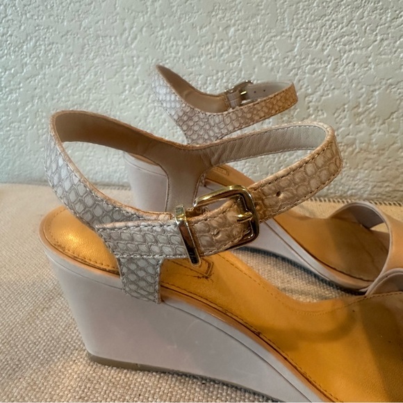 Antonio Melani Melba Nude Wedge Sandals - Picture 6 of 13